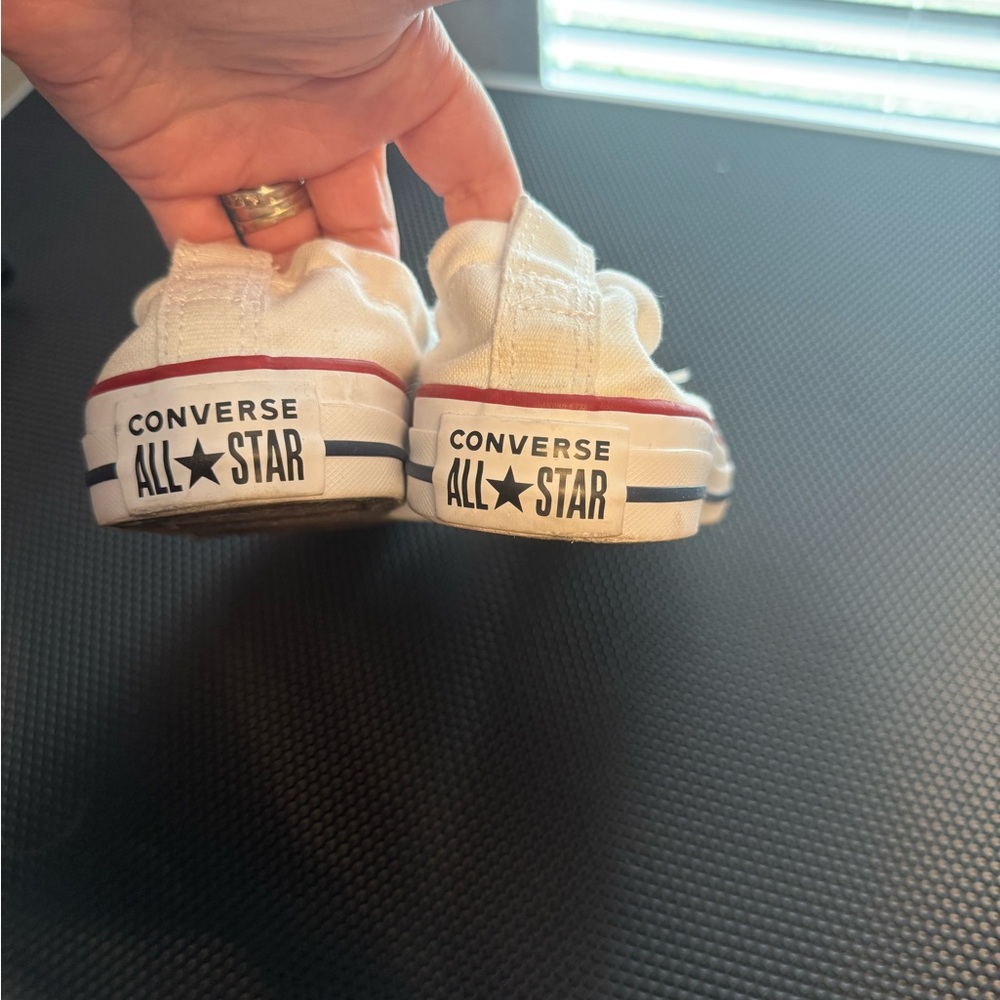 Size 8 Converse Chucks